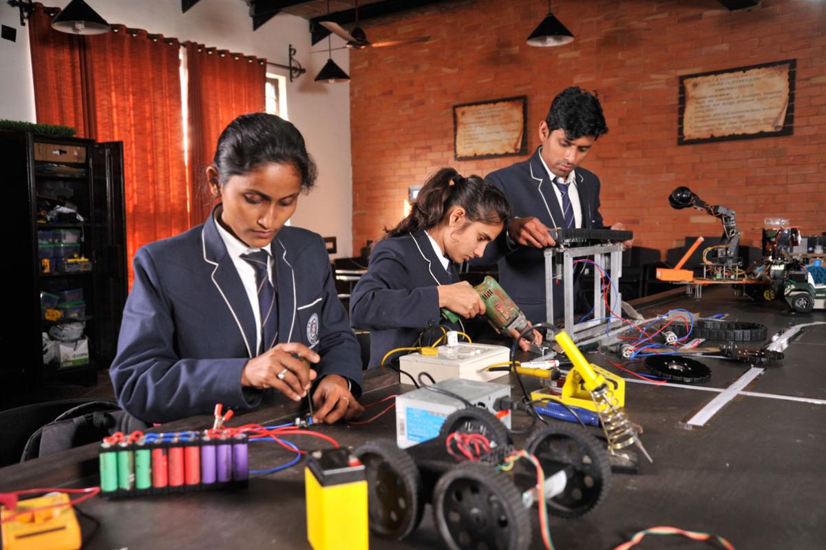 Electronics & Telecomm